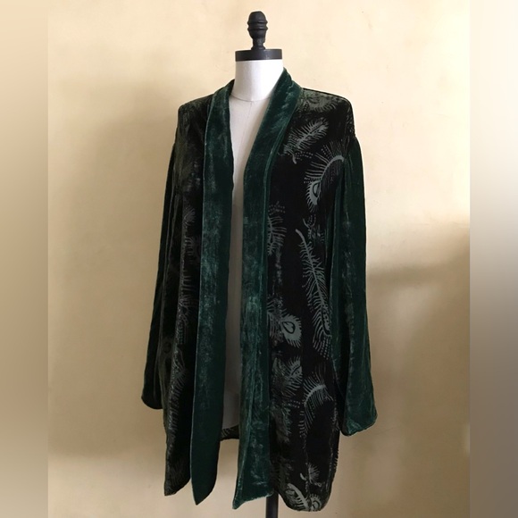 Harari Tops - Vintage Green Velvet Kimono Jacket